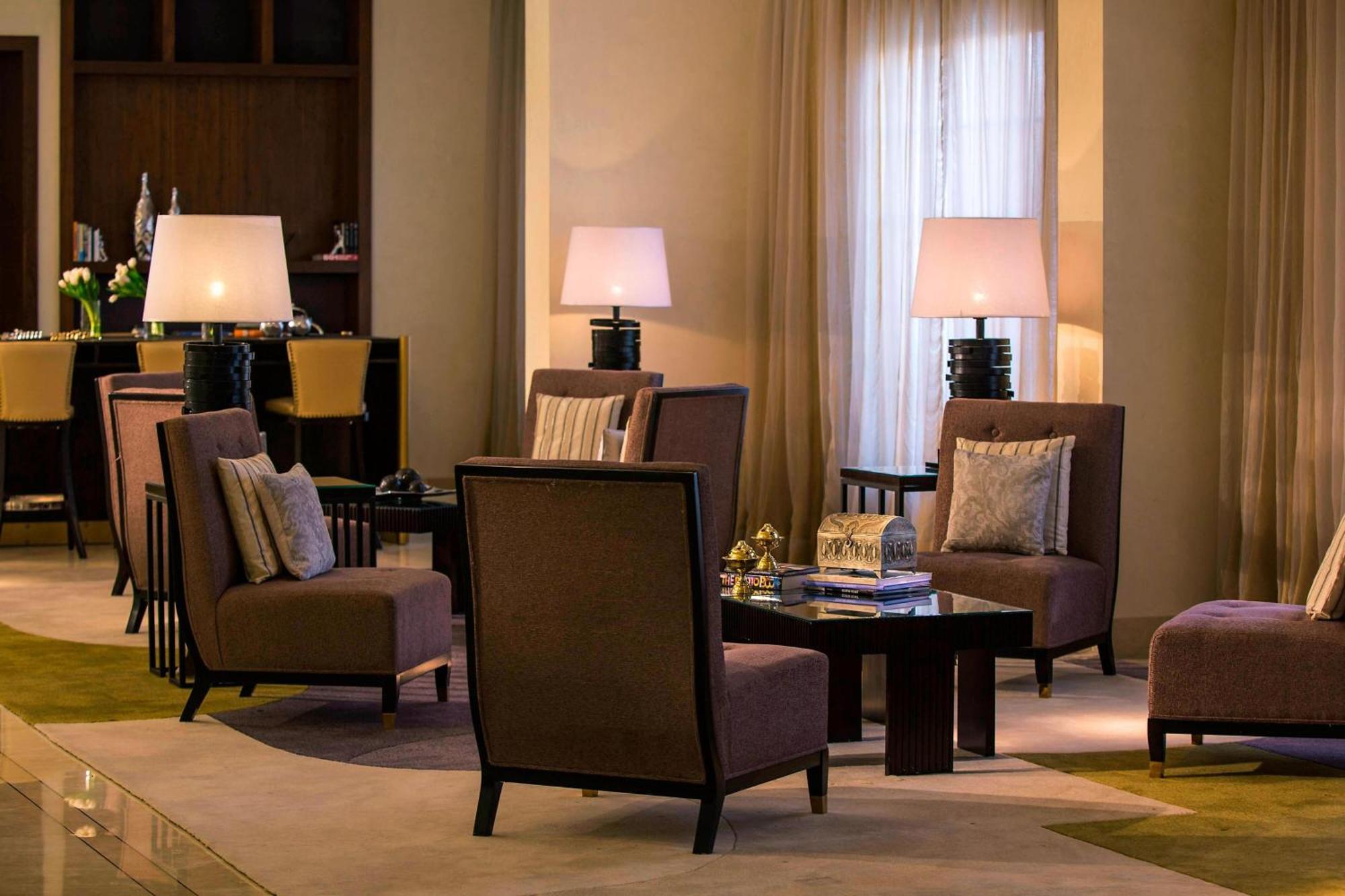 Renaissance Cairo Mirage City Hotel Kültér fotó The lounge at the Four Seasons Hotel, Cairo