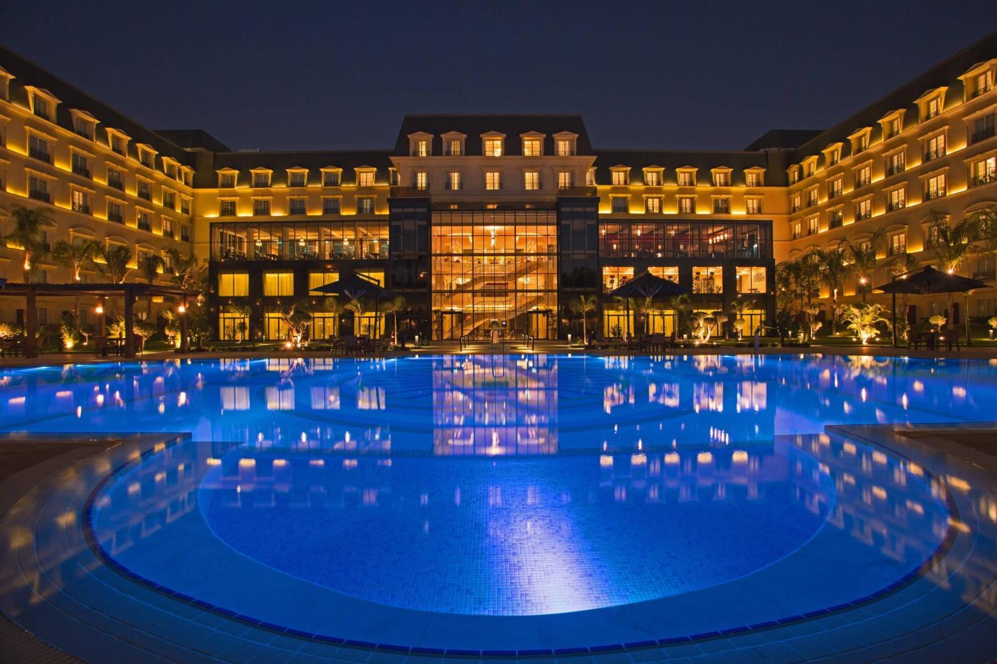 Renaissance Cairo Mirage City Hotel Kültér fotó The pool at the Mandarin Oriental, Sanya